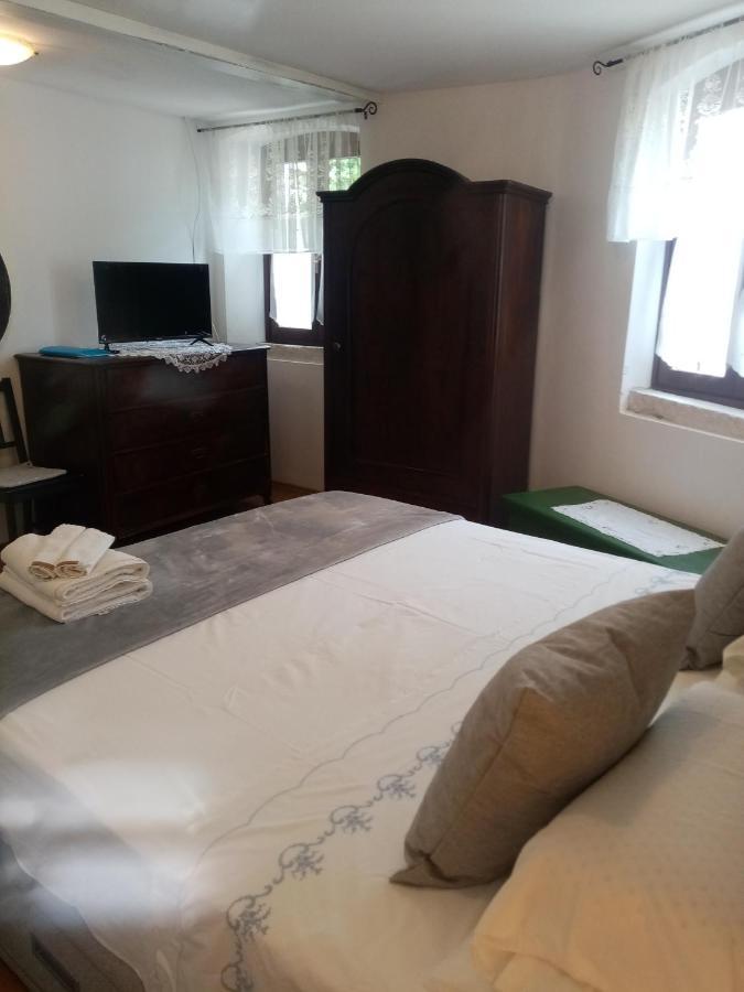 Rooms Serafin Motovun Bagian luar foto